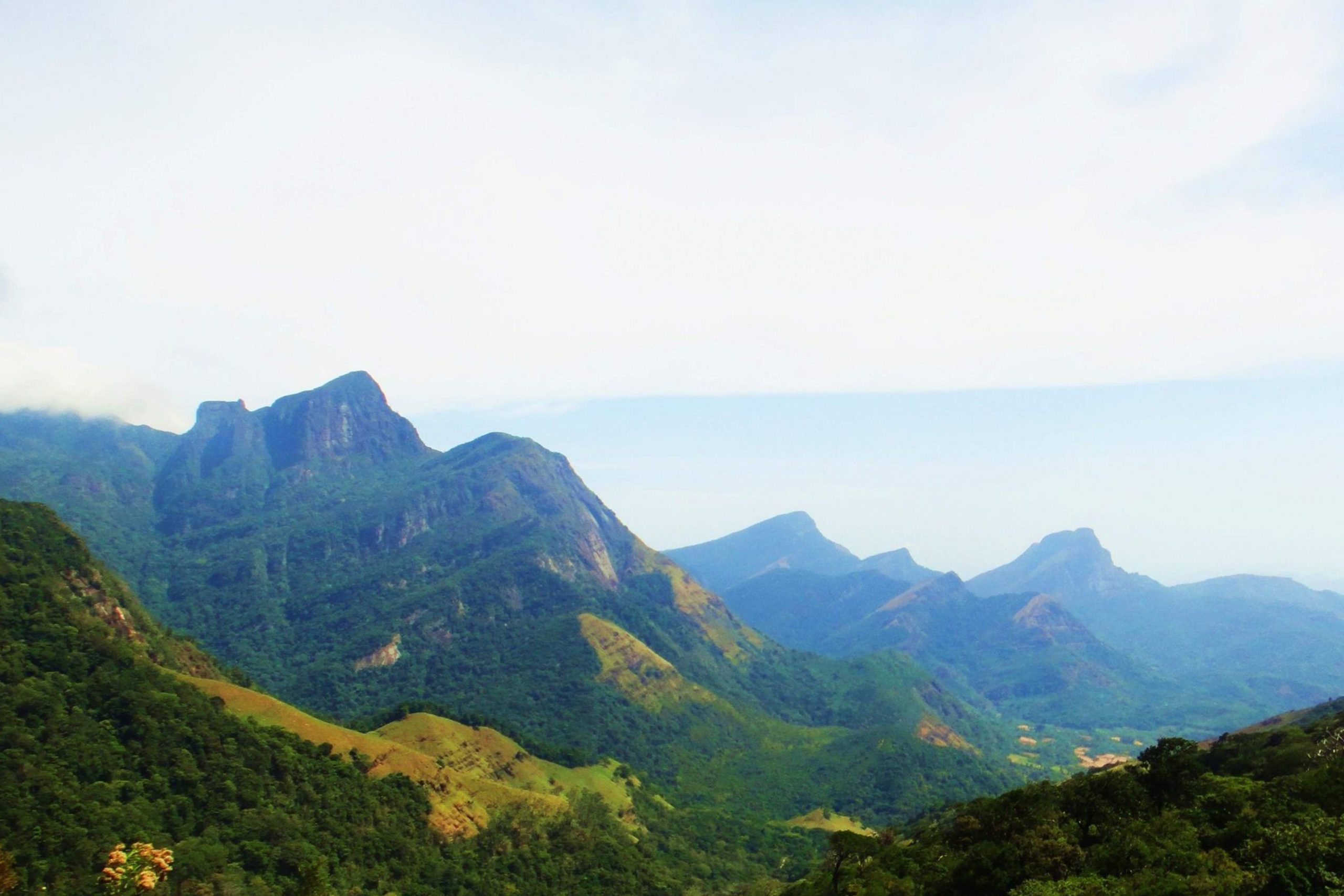 Knuckels Mountain Range